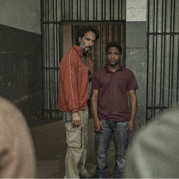 NETFLIX | "7 Prisioneiros" ganha data de estreia e cena inédita